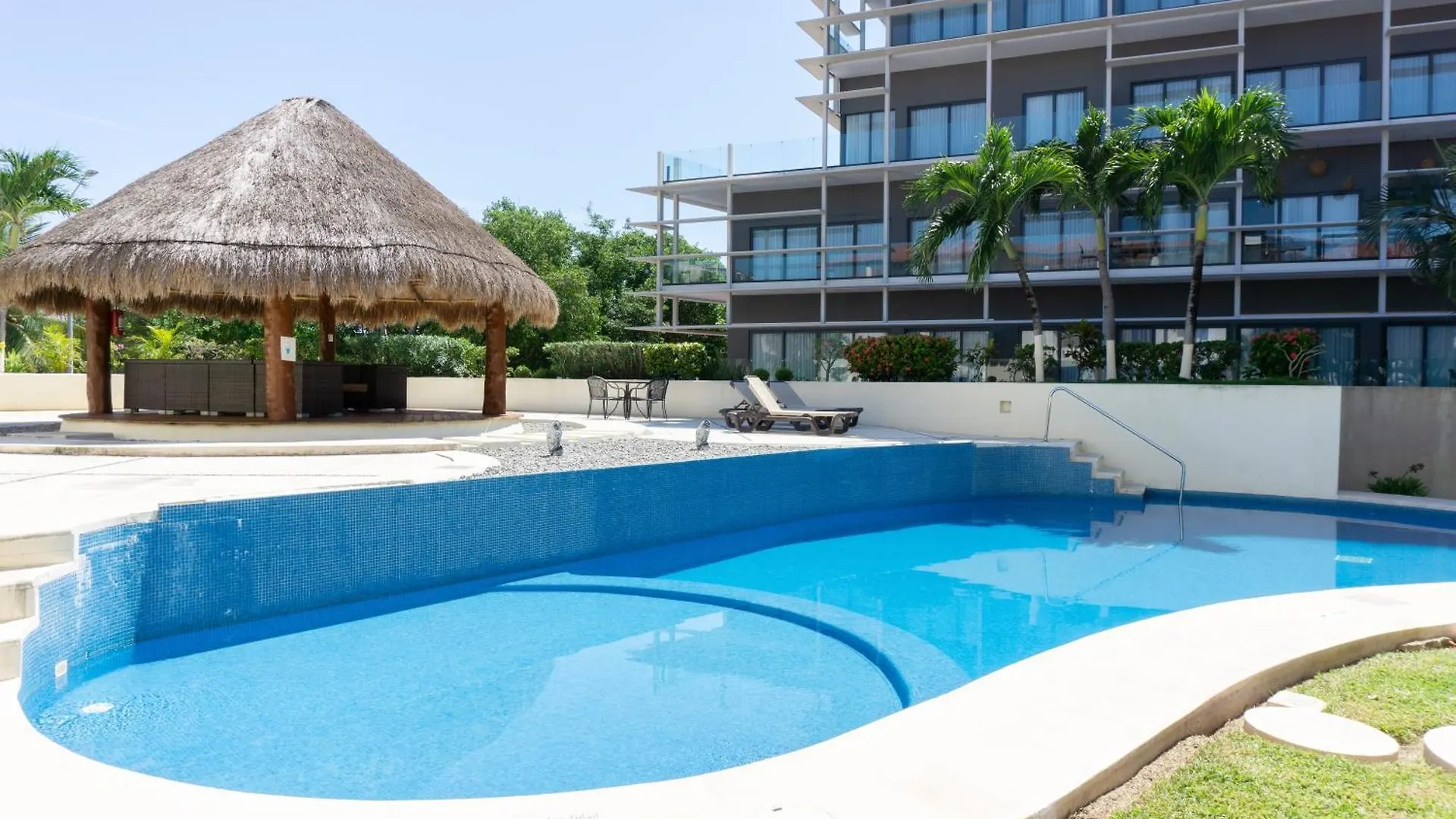 Luna Maya 1 Condo Playa del Carmen Mexico